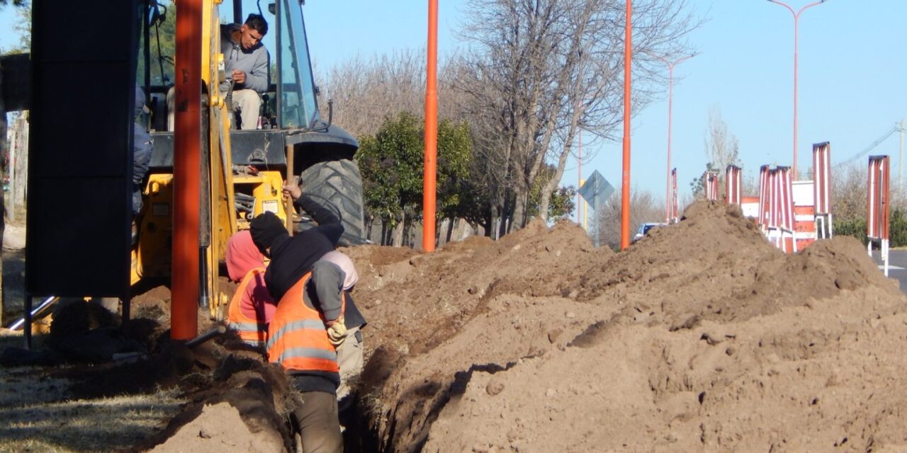 Avanza la obra de gas natural en el barrio Malvinas Argentinas de Juana Koslay