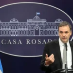 Pidieron la detención de Adorni: lo acusan de «apretar a un testigo» por el escándalo