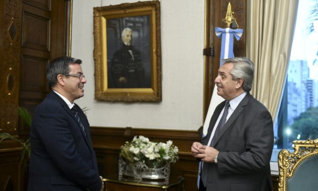 Decisión presidencial: Germán Martínez reemplazará a Máximo Kirchner