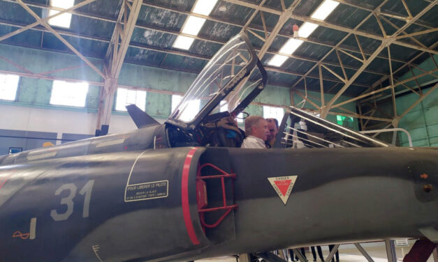 Ceballos involucrado en el escándalo de los aviones franceses que no funcionan