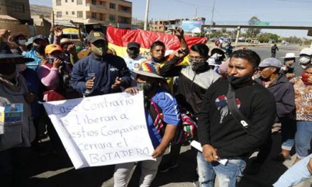 Denuncian detención de líderes sociales en Cochabamba, Bolivia