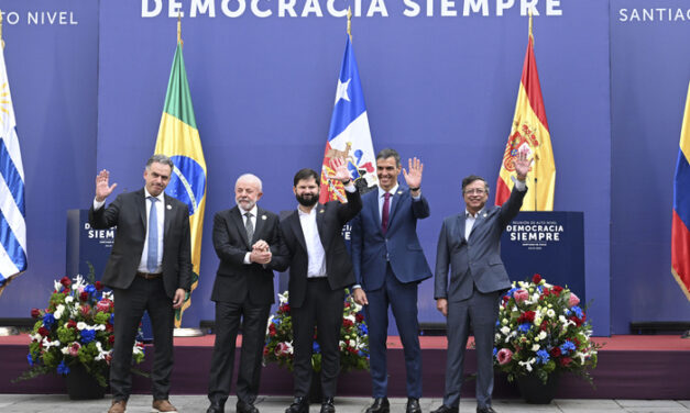 Líderes progresistas se reunieron en Chile en defensa de la democracia