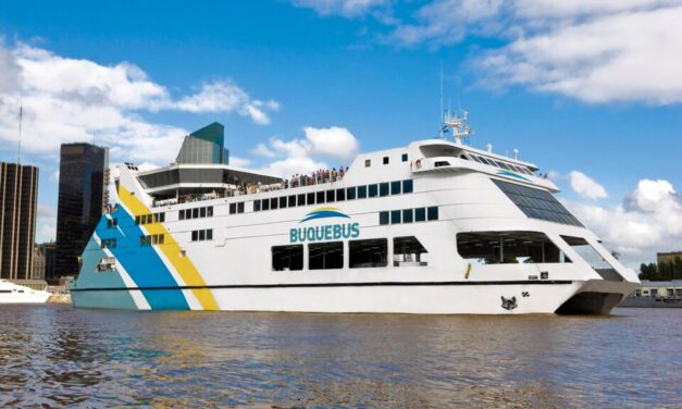 La Aduana ordenó la baja una de las embarcaciones de Buquebus