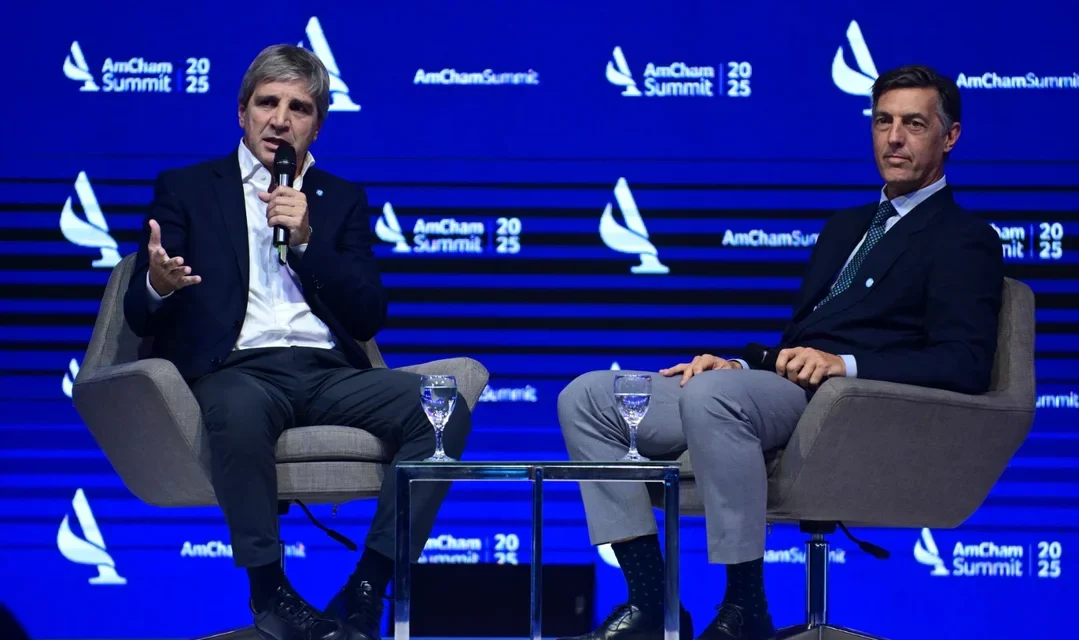Luis Caputo dio más detalles sobre las medidas para sacar los dólares del colchón