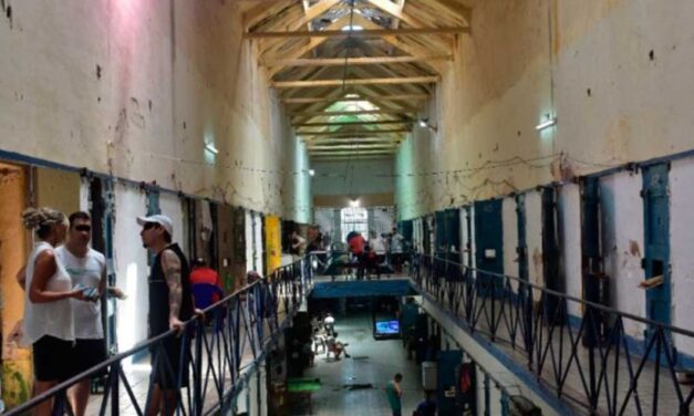 Advierten por la sobrepoblación carcelaria en Rosario: los presos triplican la capacidad
