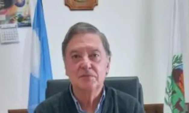 El gobernador aceptó la renuncia de Guillermo Catalfamo en el Tribunal de Cuentas: el juez que avaló la “doble intendencia” se retira del Estado