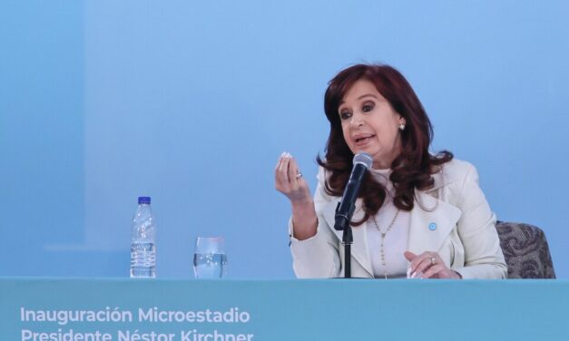 Cristina Kirchner reapareció y cuestionó el brutal ajuste del gobierno nacional