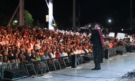 “El Chaqueño” Palavecino hizo vibrar la Calle Angosta ante un anfiteatro colmado