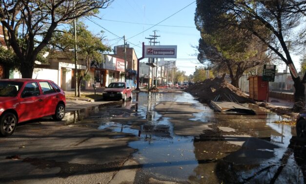 Súper-ordinaria: Las cloacas inundan la gestión de Tamayo