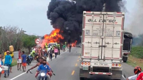 Explosión de un camión cisterna en Colombia deja 11 fallecidos