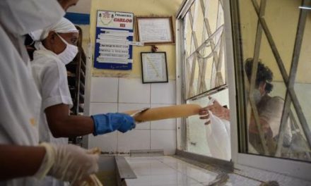 Cuba aplica tratamientos preventivos al Covid-19 a la población