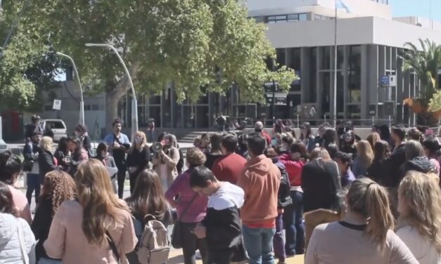 Docentes convocaron a una marcha en contra de la reforma del Gobierno