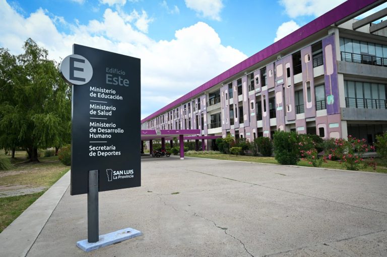 Sancionan a 34 estudiantes por amenazas y pierden el beneficio de las “Estampillas”