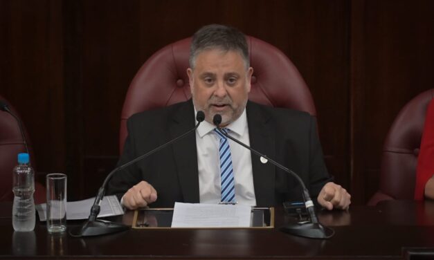 ENDEIZA ECHÓ A LOS 18 «ñoquis» CON SUELDOS DE $800 MIL