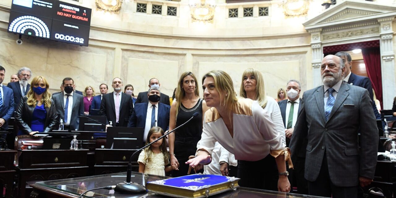 Gabriela Gonzalez Riollo asumió como senadora de la Nación