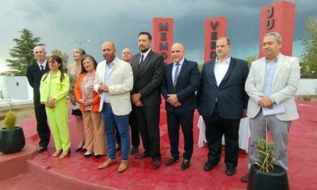 La Punta: Ayala tomó juramento a su gabinete