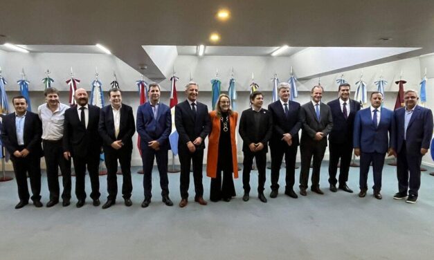 Gobernadores del Frente de Todos piden una lista de consenso
