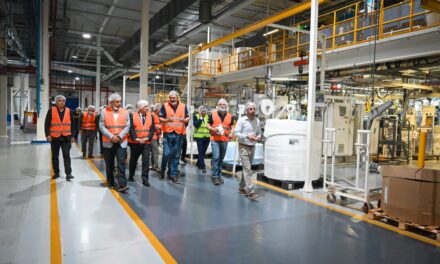 El gobernador Poggi destacó la inversión de U$S 15 millones que hará Kimberly Clark