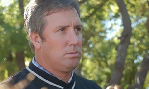 Lago Escondido: Un administrador de Winchester en la cintura