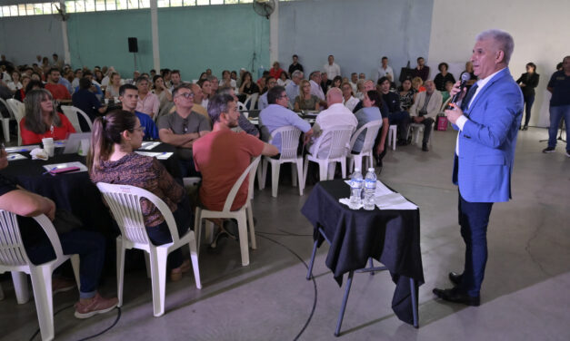 Multitudinaria presencia de productores en la jornada productiva en Merlo