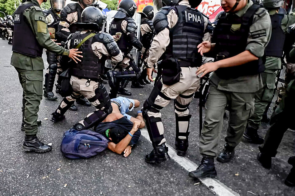 Ni terror ni golpismo, solo gente protestando