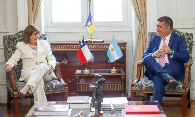 Patricia Bullrich se reunió con el alcalde de Santiago de Chile