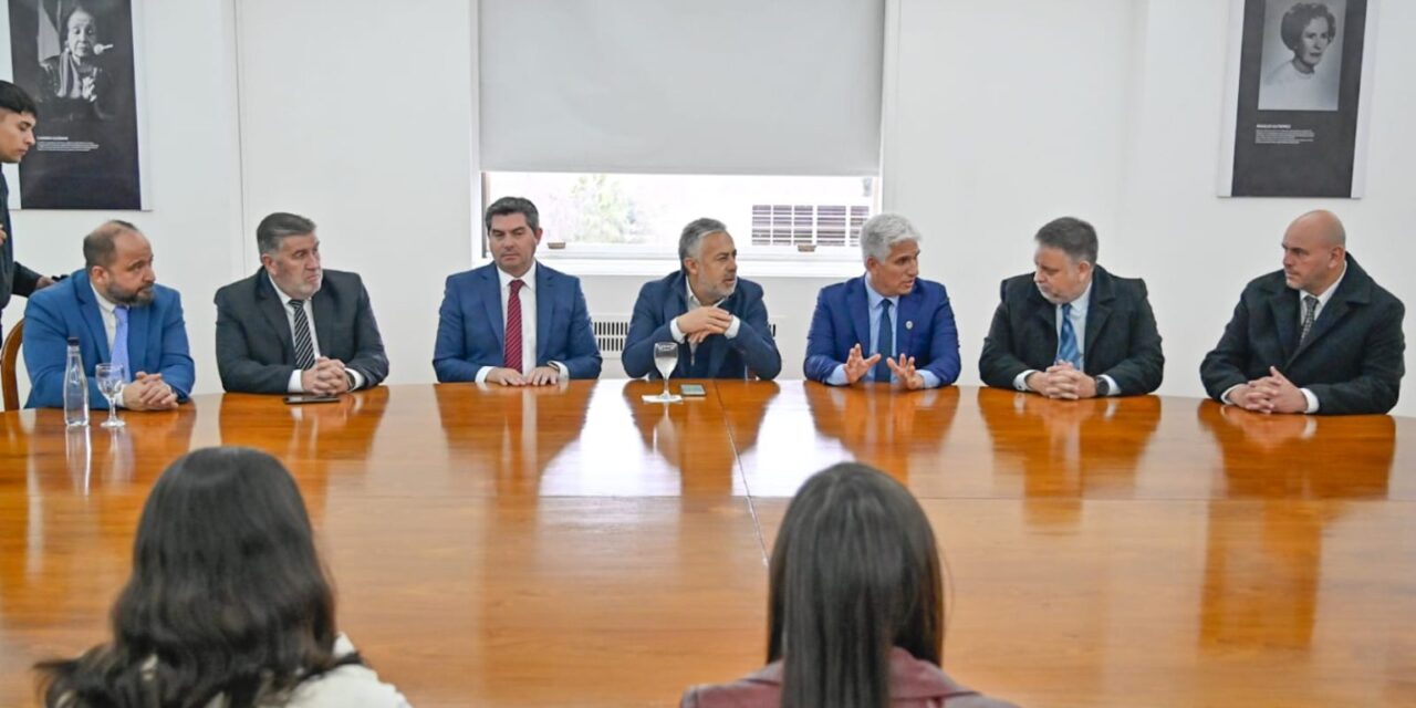 El Gobernador Poggi mantuvo un encuentro con sus pares de Mendoza y San Juan