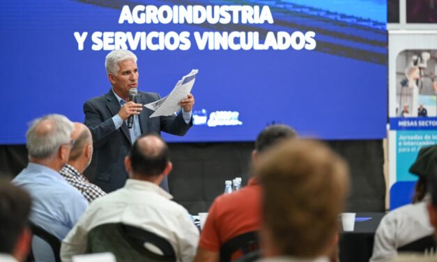 Poggi al sector productivo: “Más que nunca tenemos que trabajar codo a codo”