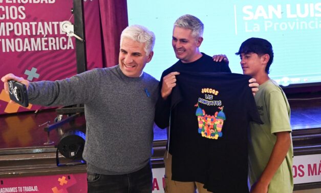 El Gobernador entregó 95 créditos a emprendedores de Villa Mercedes