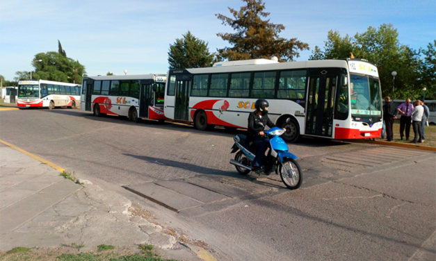 El transporte urbano en un callejón con una única salida: la injerencia del estado municipal