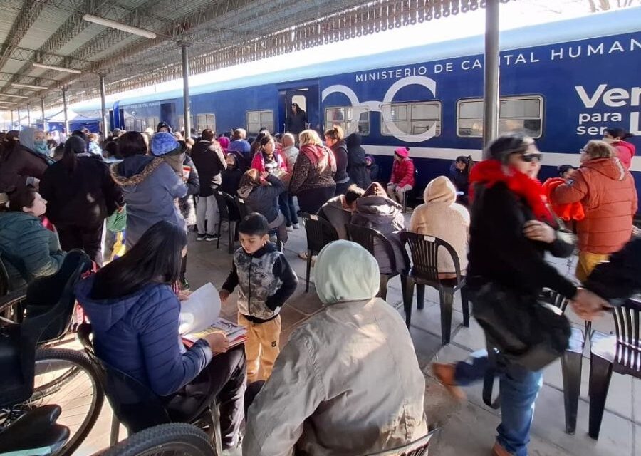 El tren de Capital Humano comienza a prestar servicio este lunes 